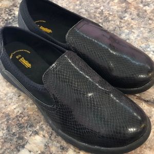 Tredsafe Slip resistant slip on shoes, black, 9.5